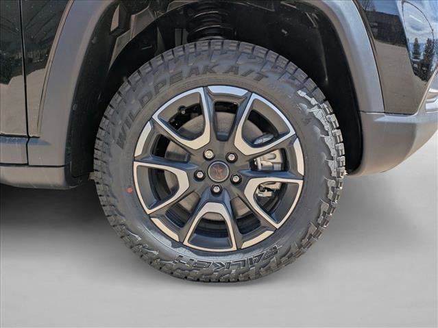 New 2026 Jeep Compass Trailhawk image 16