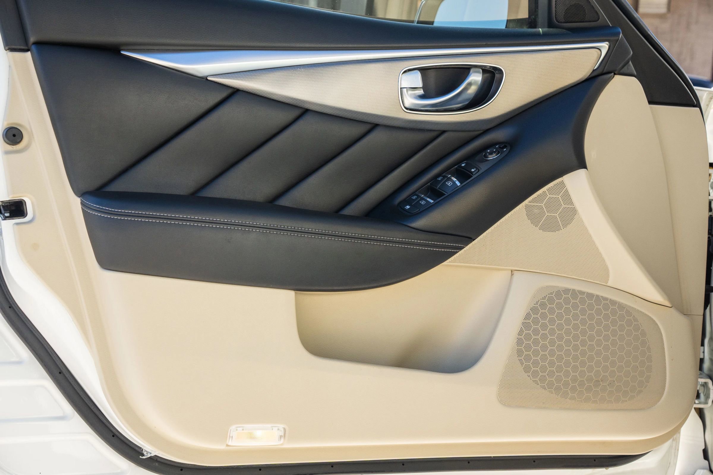 Used 2017 INFINITI Q50 Signature Edition image 16