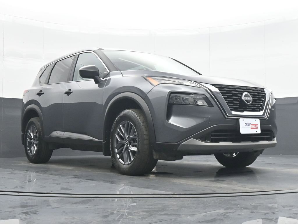 Used 2023 Nissan Rogue S AWD/4WD image 33