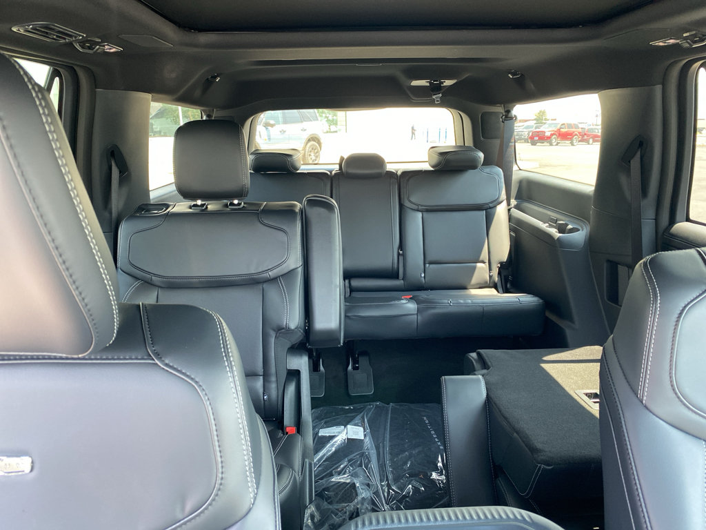 New 2027 Ford Expedition Max Platinum w/ Stealth Appearance Package AWD/4WD image 11
