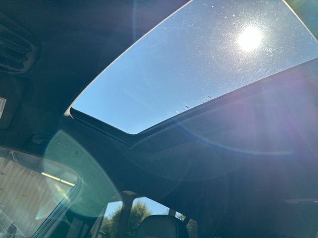 Used 2026 Chevrolet Trax RS w/ Sunroof Package FWD image 18