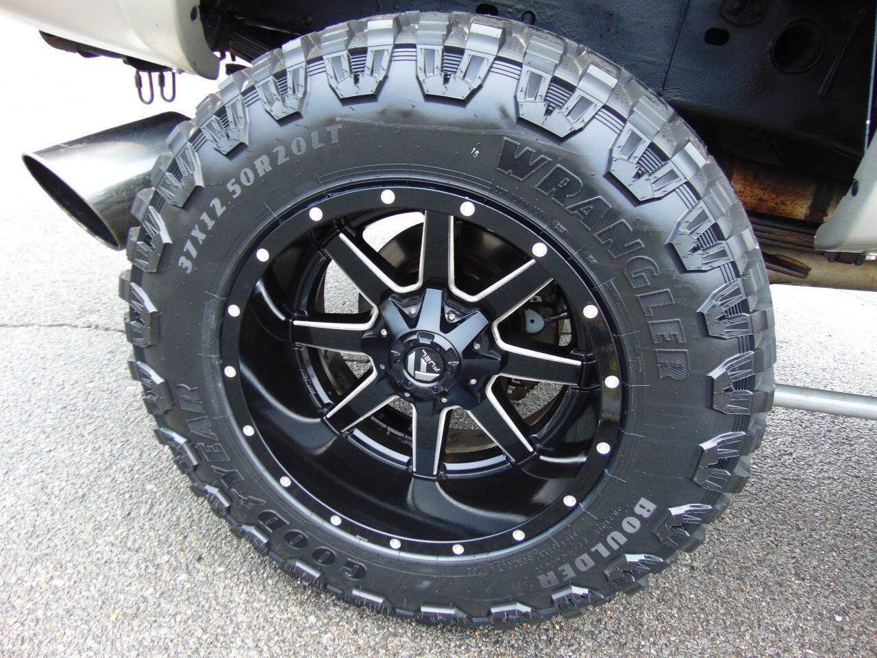 Used 2004 Chevrolet Silverado 2500 LT w/ Heavy-Duty Power Package image 51