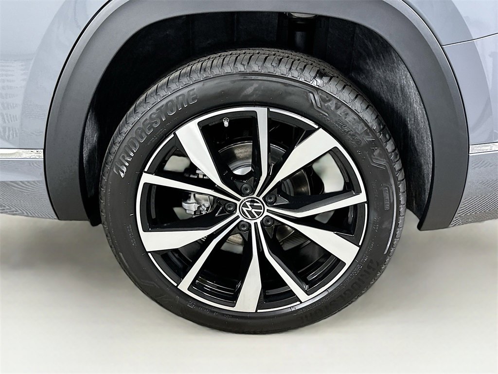 New 2026 Volkswagen Atlas SEL Premium R-Line image 24