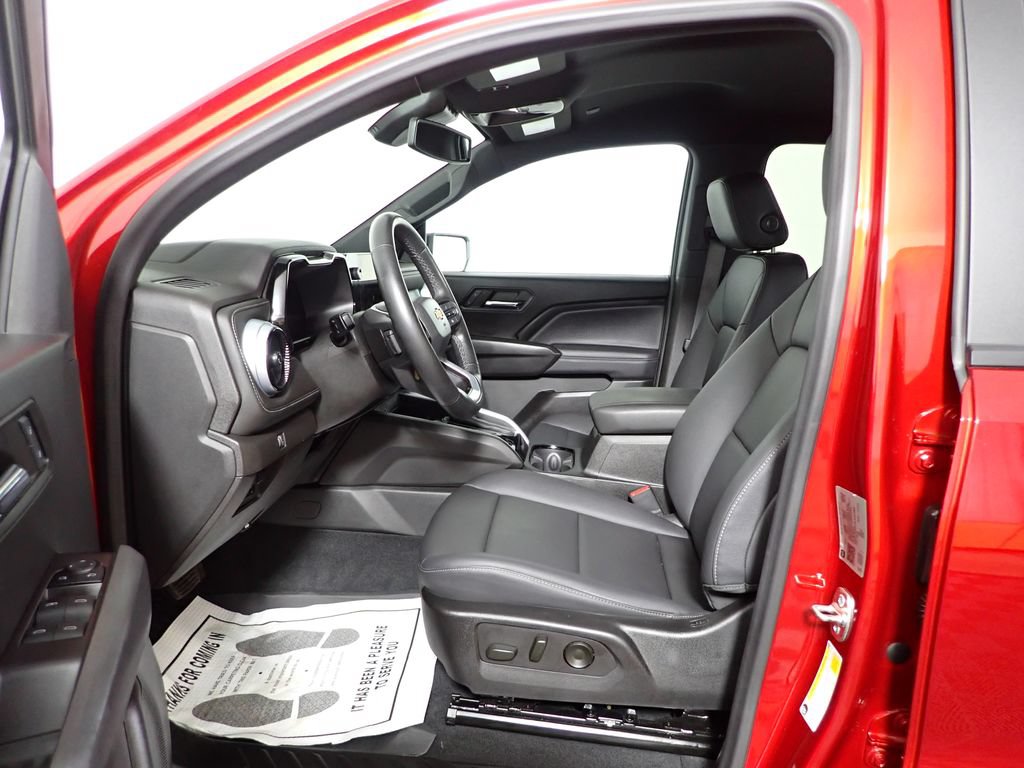 Used 2024 Chevrolet Colorado LT w/ LT Convenience Package III AWD/4WD image 22