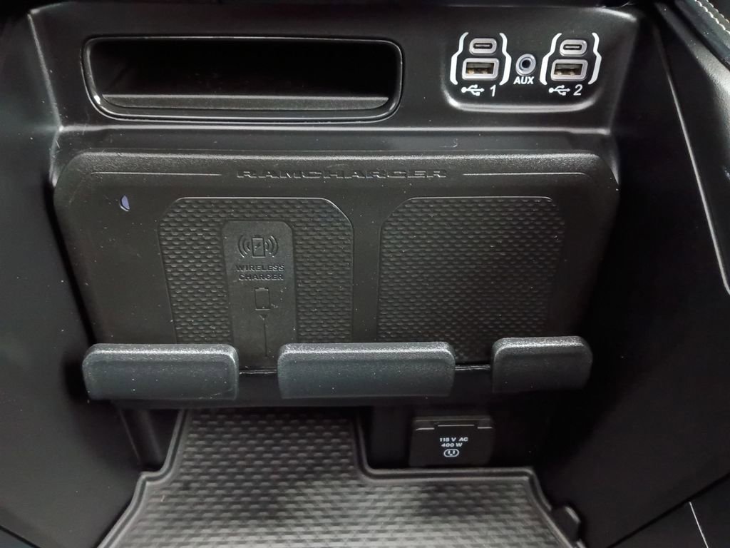 Used 2024 RAM 1500 Limited AWD/4WD image 6