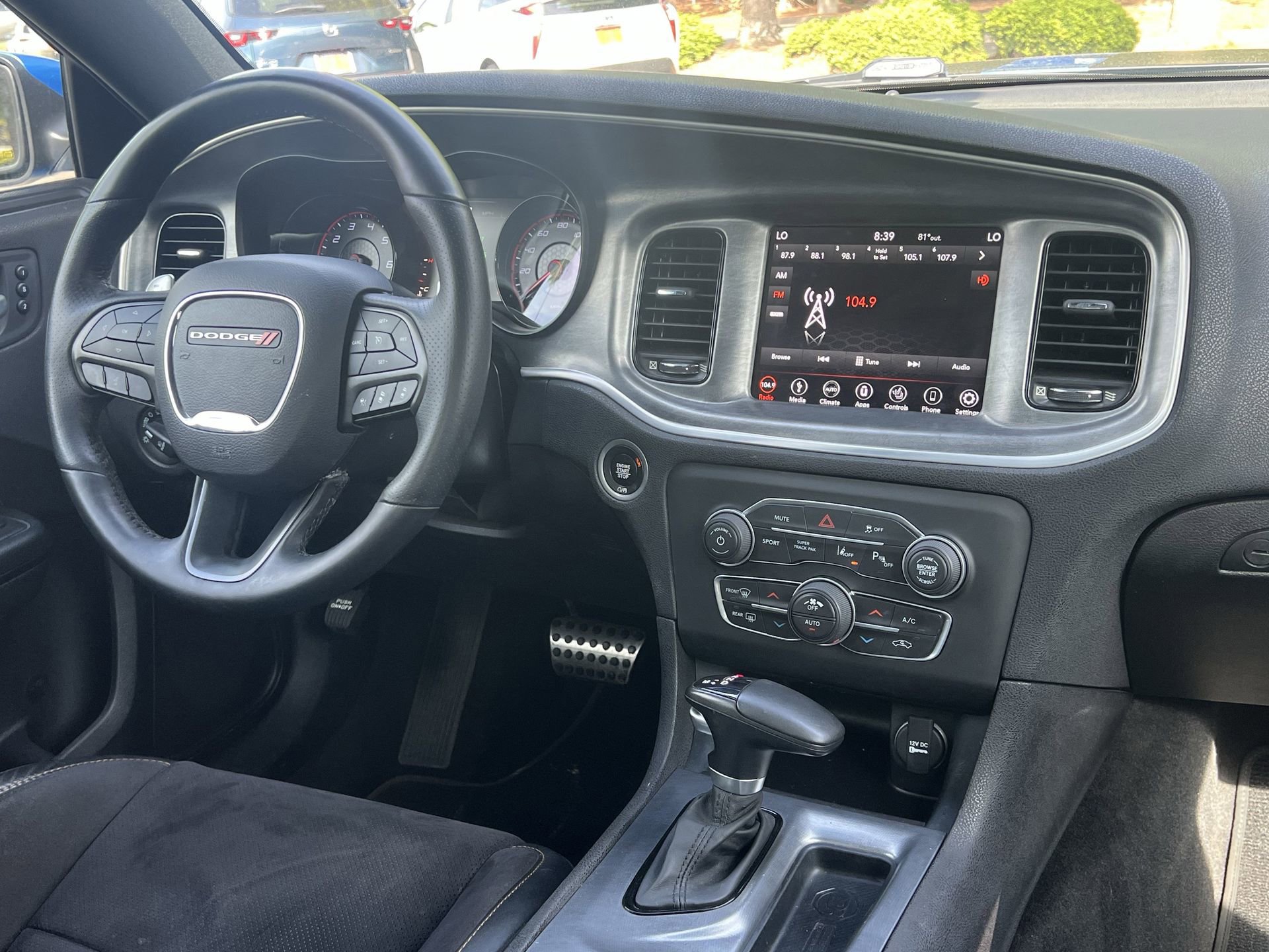 Used 2018 Dodge Charger R/T RWD image 3
