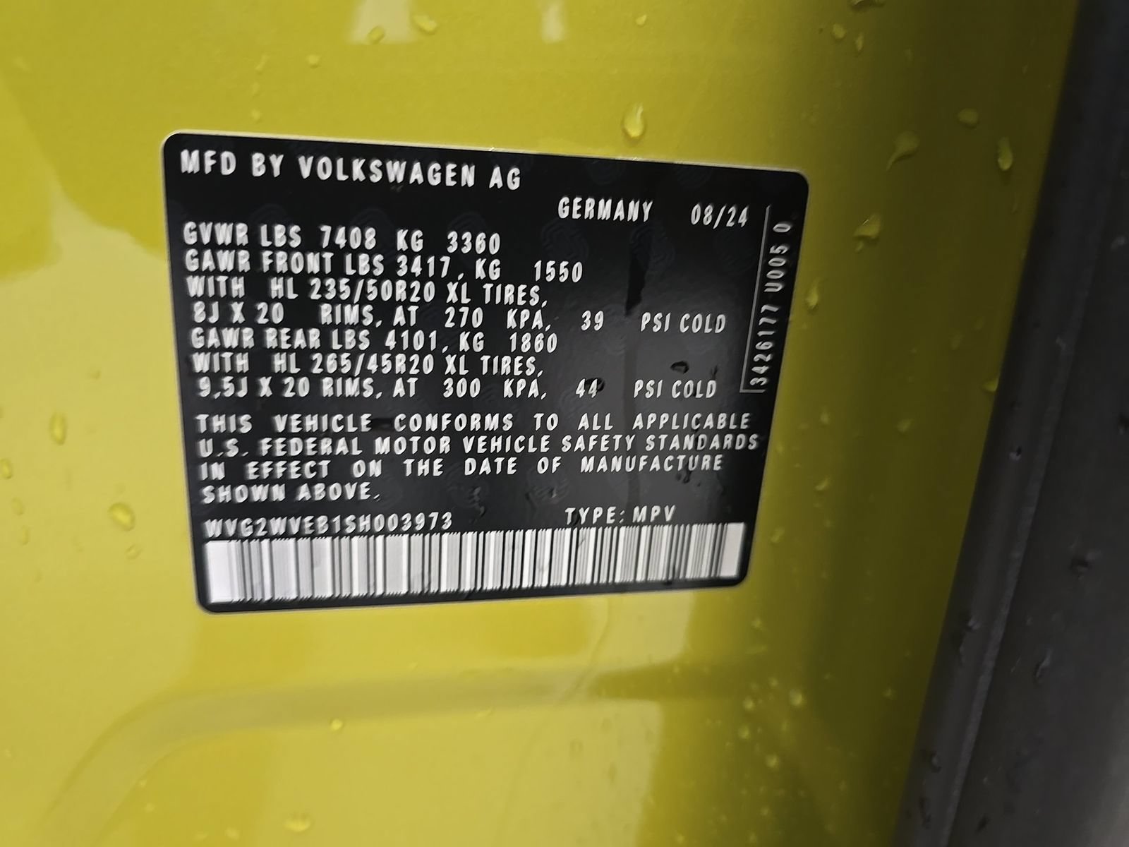 Used 2025 Volkswagen ID. Buzz Pro S Plus RWD image 6