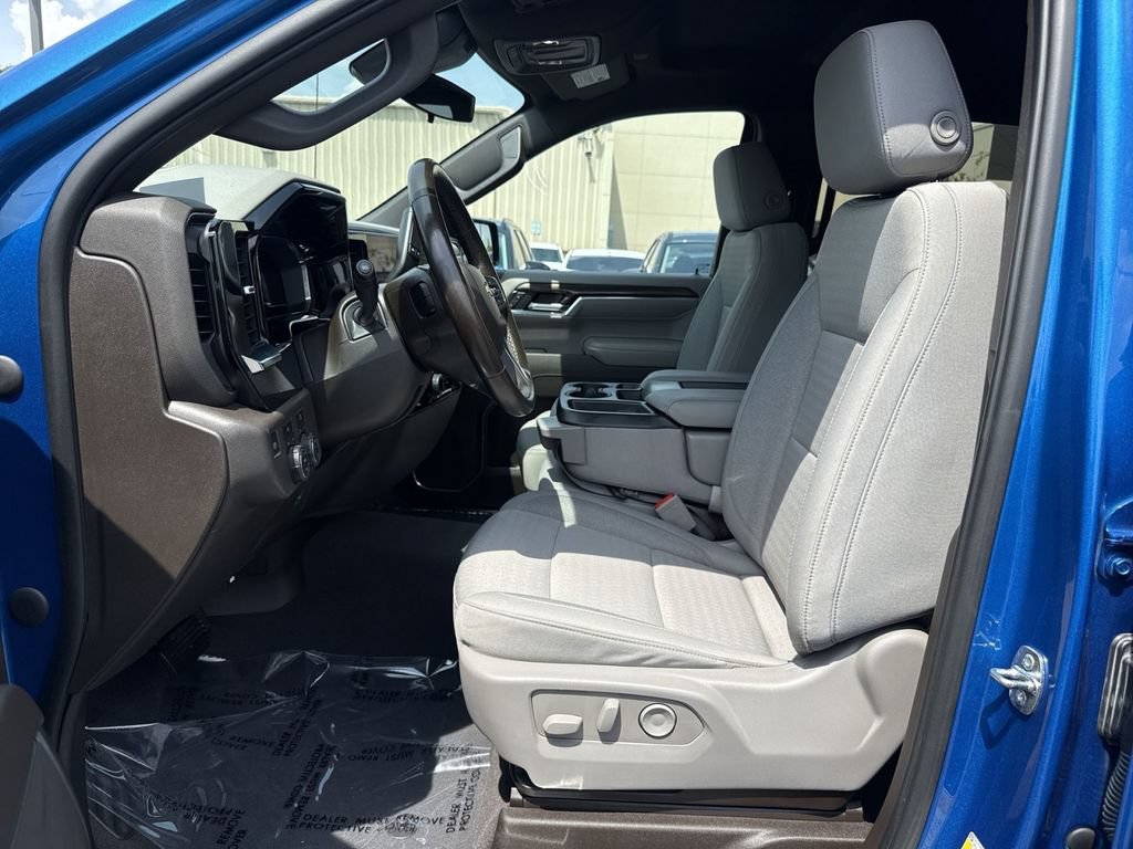Used 2022 Chevrolet Silverado 1500 LT AWD/4WD image 13