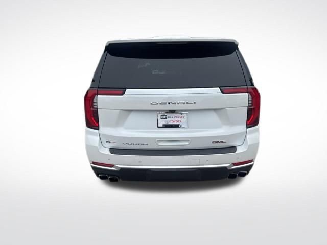 Used 2025 GMC Yukon XL Denali w/ Sun & Power Step Package AWD/4WD image 4