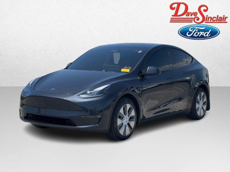 Used 2024 Tesla Model Y Long Range AWD/4WD image 1
