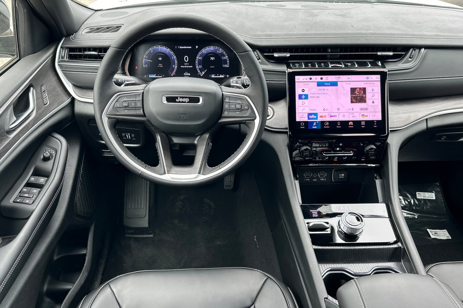 New 2025 Jeep Grand Cherokee L Limited w/ Black Appearance Package image 13