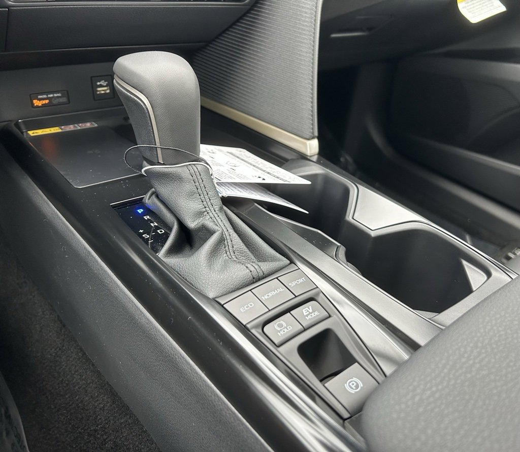 New 2026 Toyota Camry Hybrid image 21