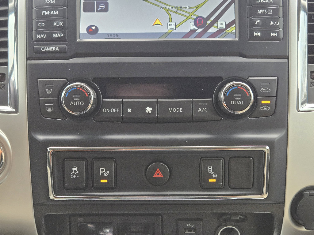 Used 2017 Nissan Titan SL image 21