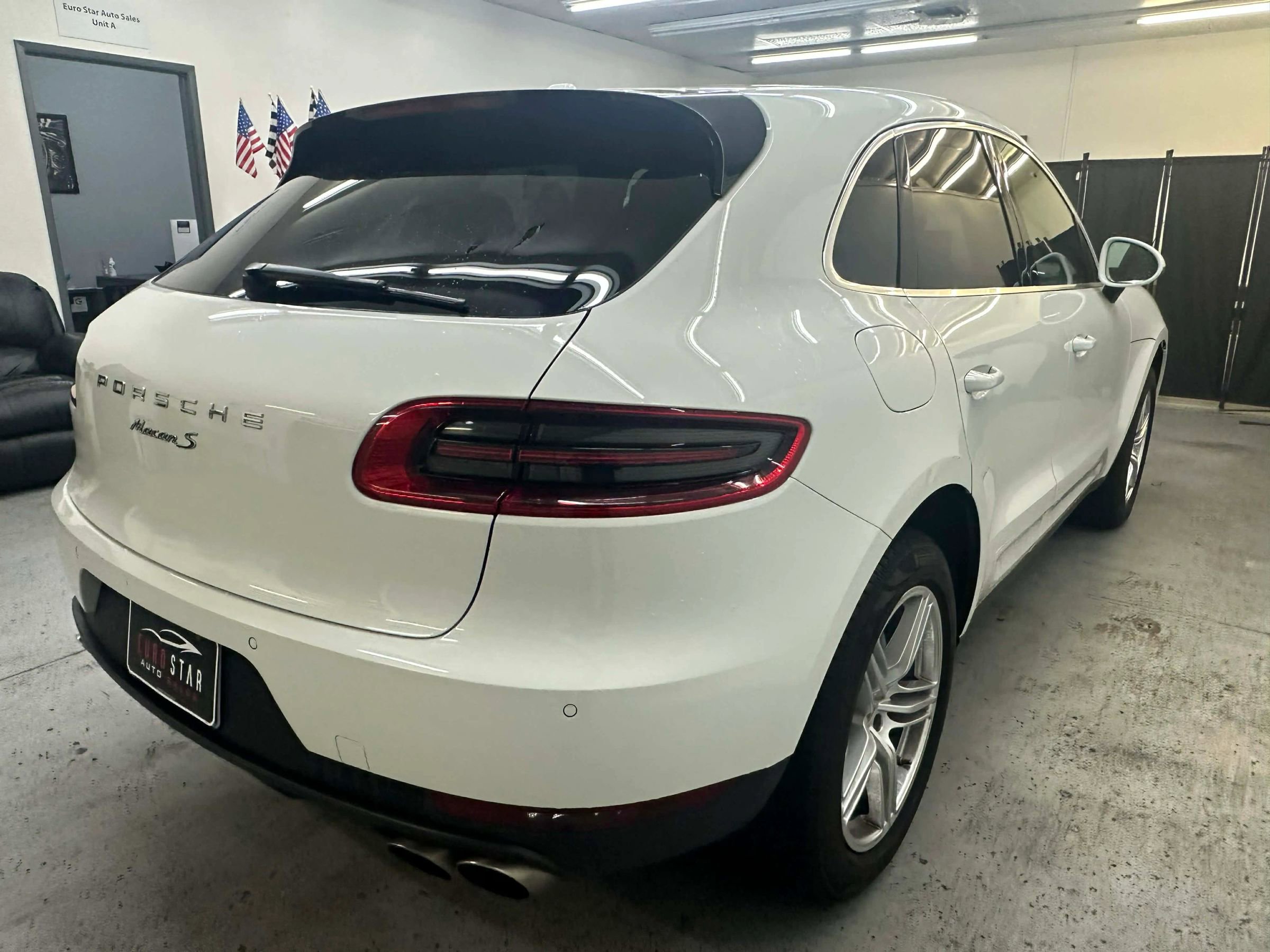 Used 2015 Porsche Macan S image 32