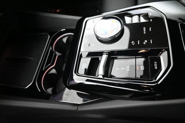 Certified 2025 BMW i5 eDrive40i w/ Premium Package RWD image 13