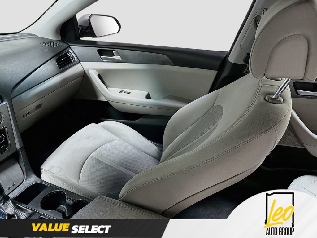 Used 2017 Hyundai Sonata SE FWD image 22
