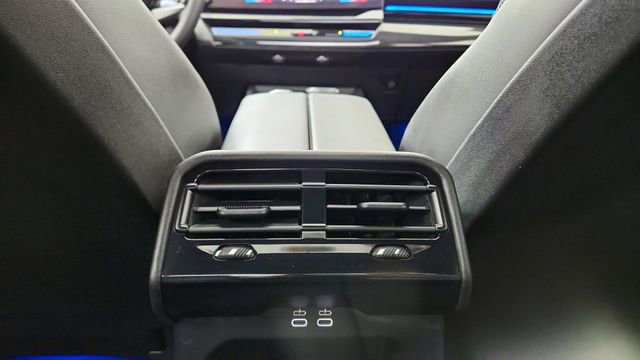 Used 2026 BMW 530i xDrive image 37