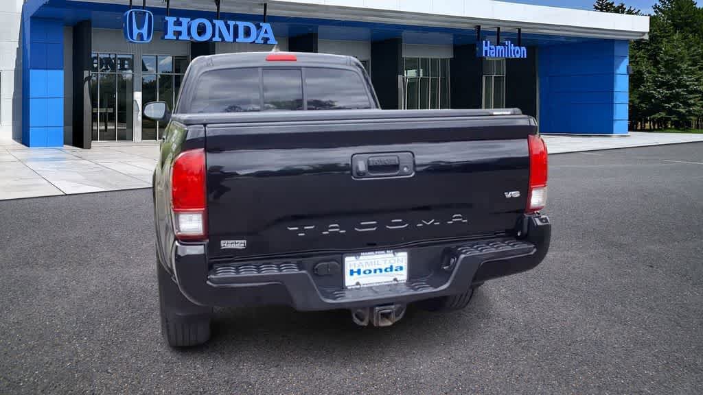 Used 2016 Toyota Tacoma TRD Sport w/ Towing Package AWD/4WD image 7