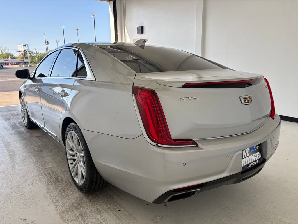 Used 2019 Cadillac XTS Luxury FWD image 21