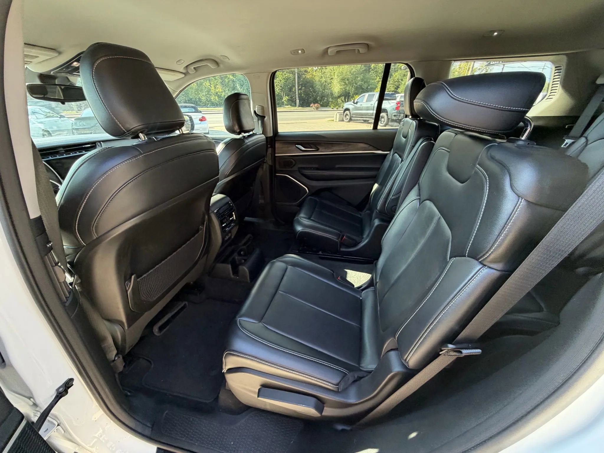 Used 2021 Jeep Grand Cherokee L Limited image 22