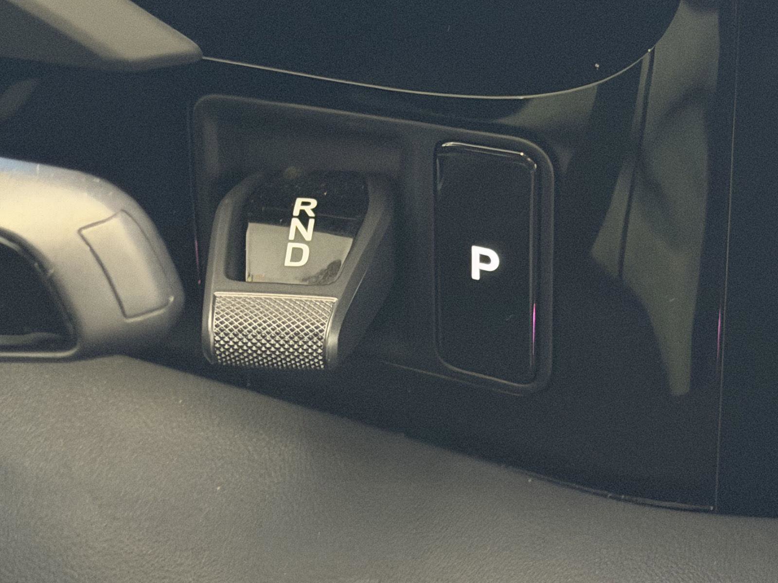 Certified 2025 Porsche Taycan image 19