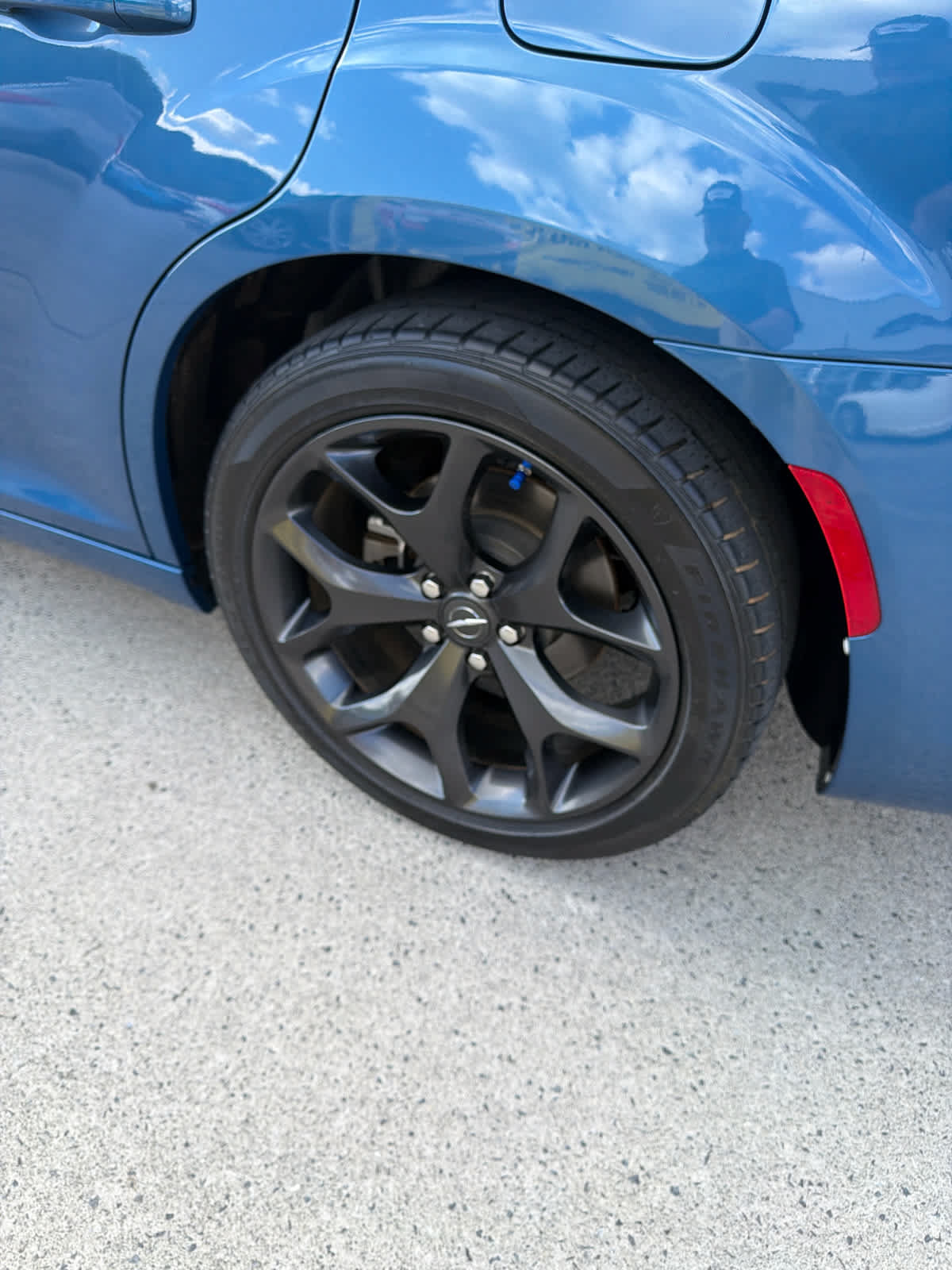Used 2022 Chrysler 300 Touring w/ Sport Appearance Package RWD image 9