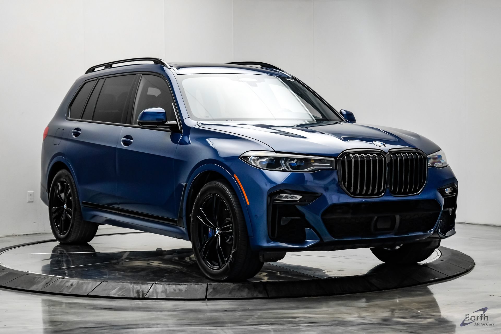 Used 2022 BMW X7 M50i w/ Dynamic Handling Package AWD/4WD image 21