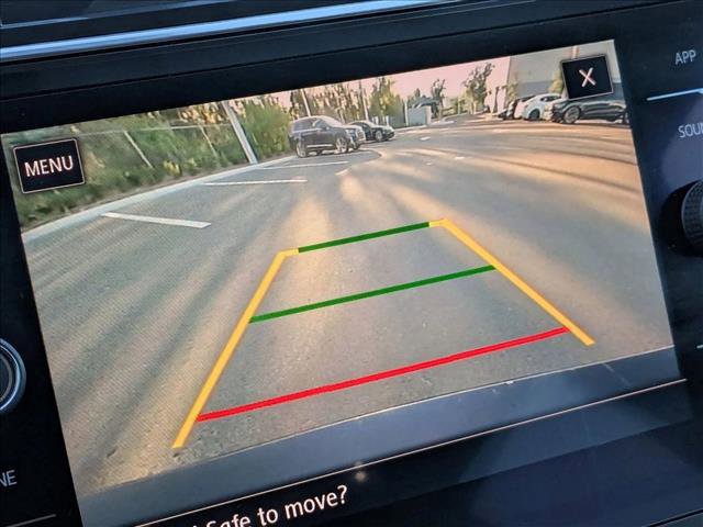 Used 2019 Volkswagen Tiguan SE w/ Panoramic Sunroof Package image 12