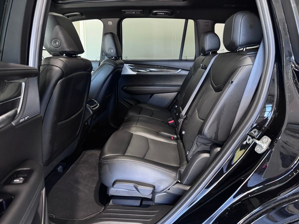 Certified 2025 Cadillac XT6 Sport AWD/4WD image 12