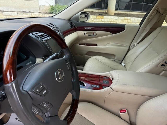 Used 2012 Lexus LS 460 image 43