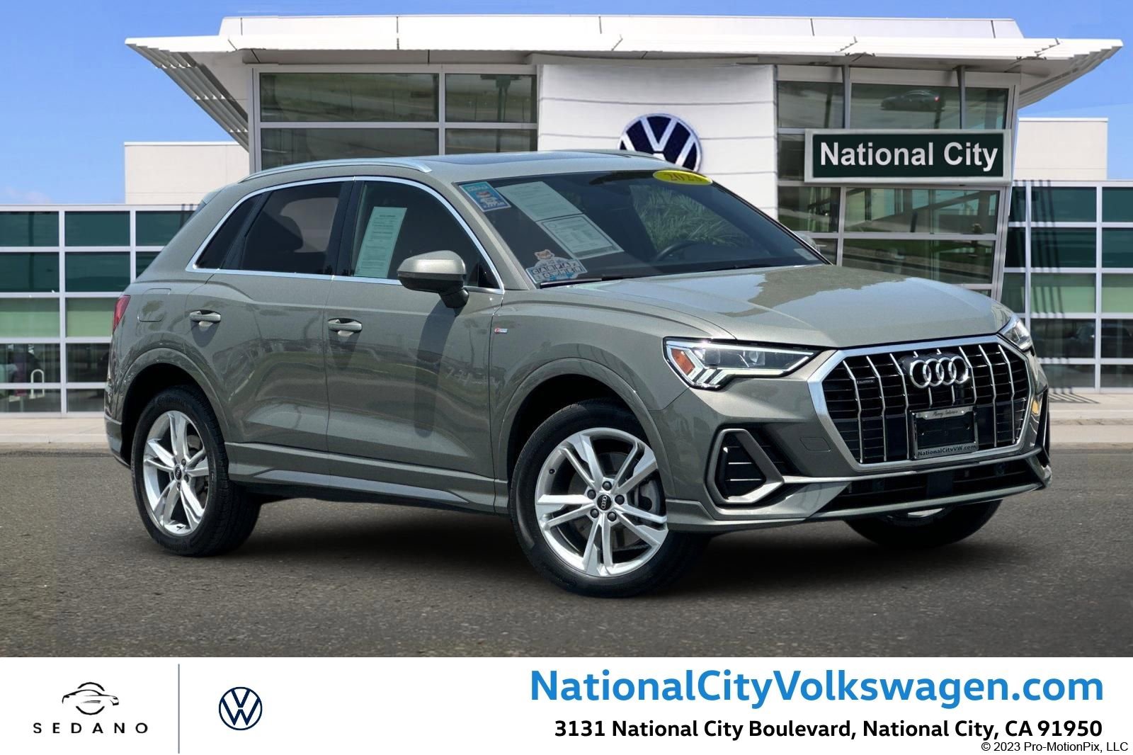 Used 2023 Audi Q3 2.0T Premium w/ Convenience Package AWD/4WD image 1