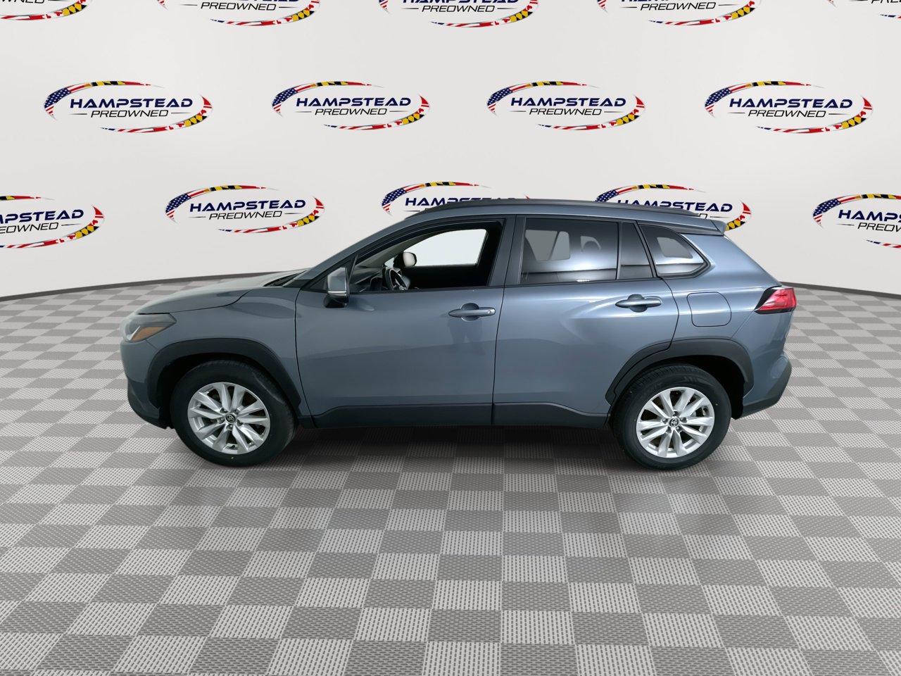 Used 2024 Toyota Corolla Cross LE image 5