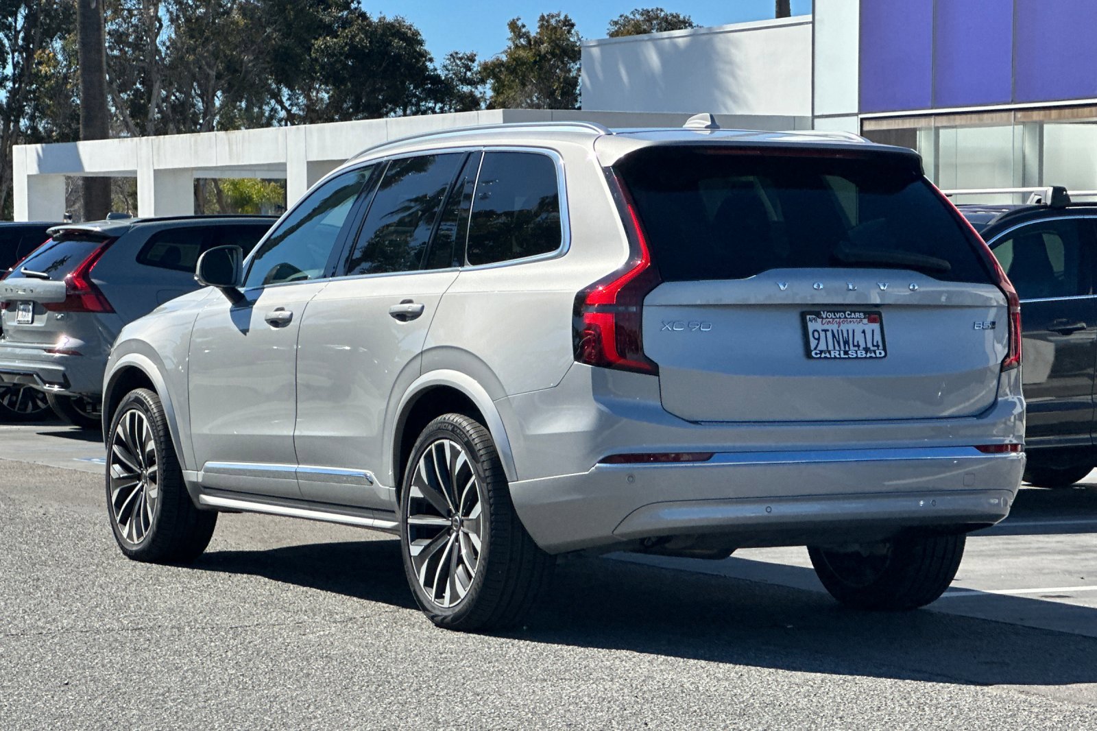 Certified 2025 Volvo XC90 B5 Core w/ Protection Package Premier image 6