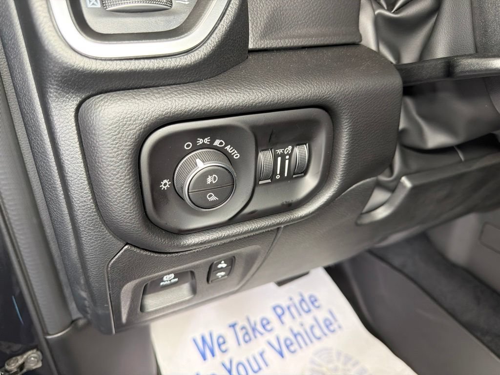 New 2026 RAM 1500 Big Horn AWD/4WD image 17