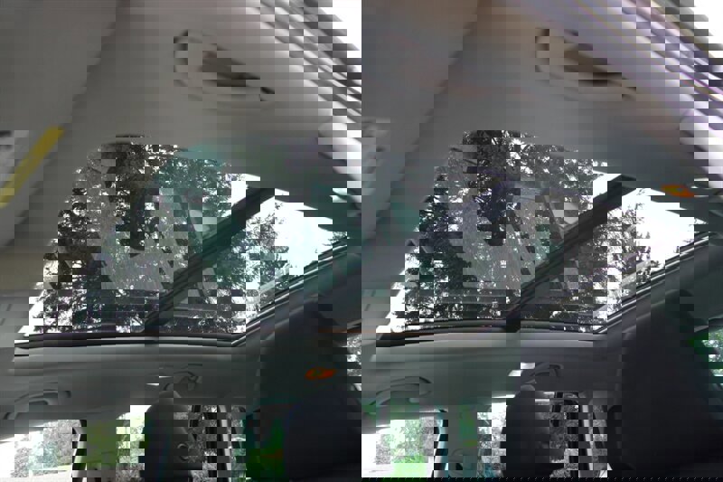 Used 2013 Volkswagen Tiguan S image 9