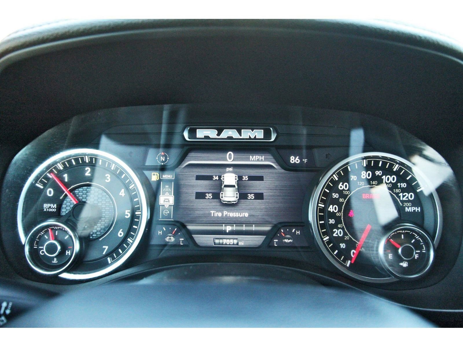 Used 2025 RAM 1500 Laramie w/ Laramie Southwest Edition image 17