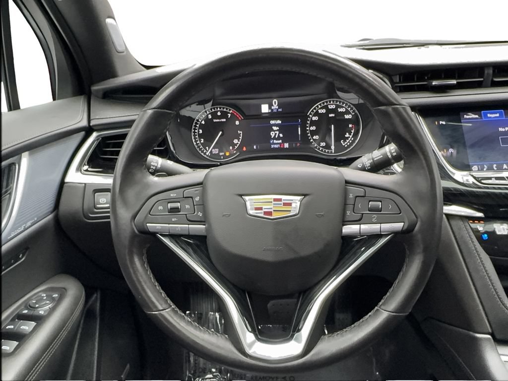 Used 2025 Cadillac XT6 Premium Luxury AWD/4WD image 41
