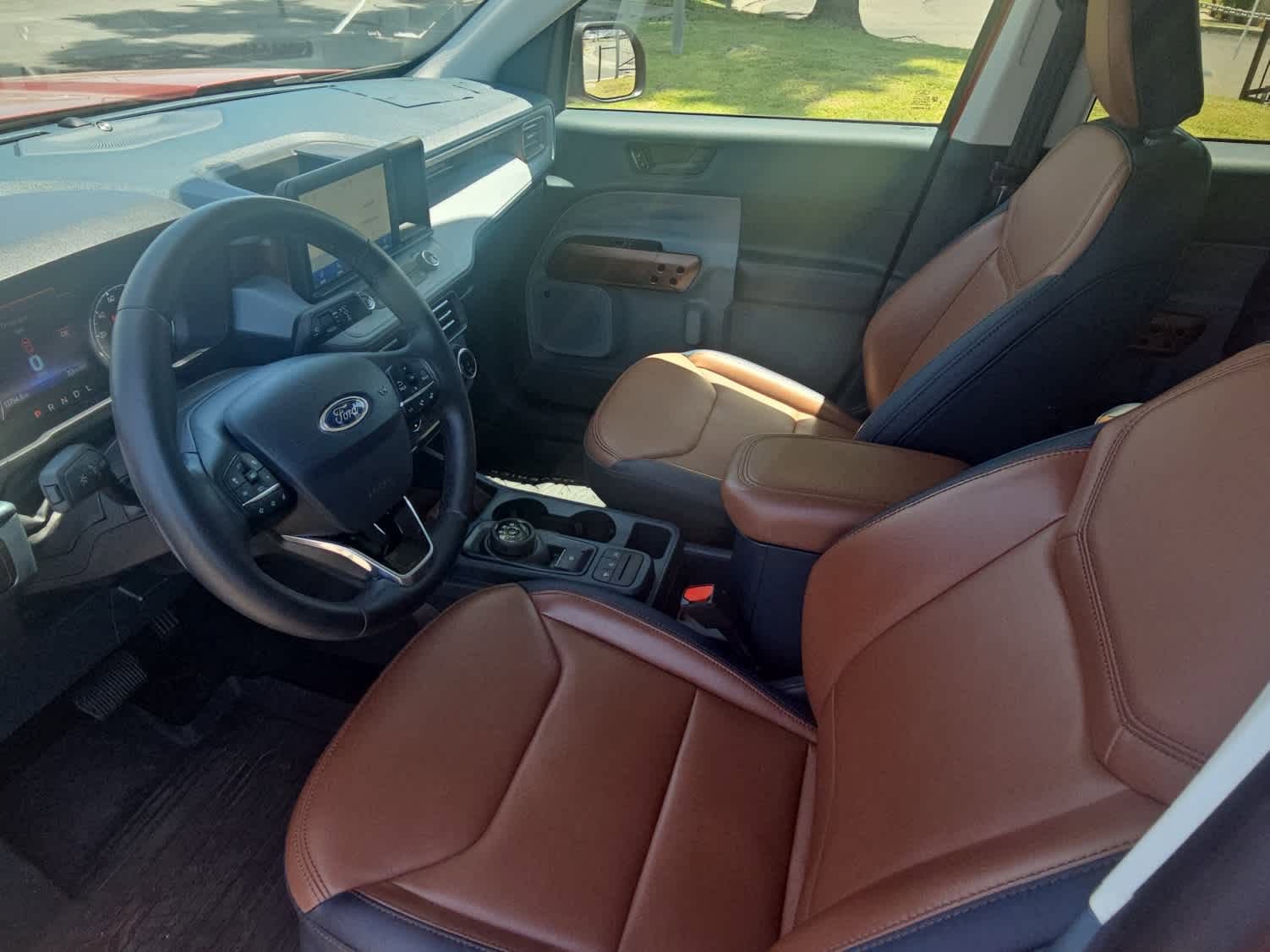 Used 2024 Ford Maverick Lariat FWD image 14