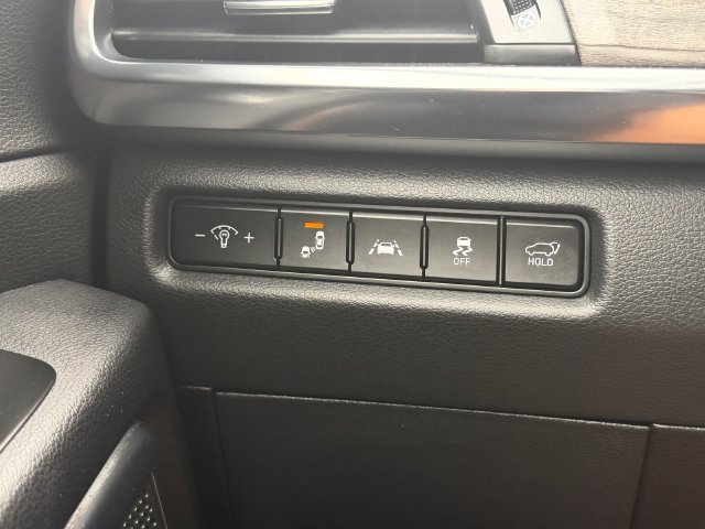 Used 2022 Kia Telluride SX w/ Towing Package FWD image 25