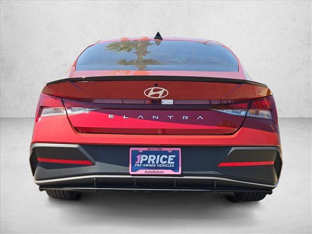 Used 2025 Hyundai Elantra Sport FWD image 7