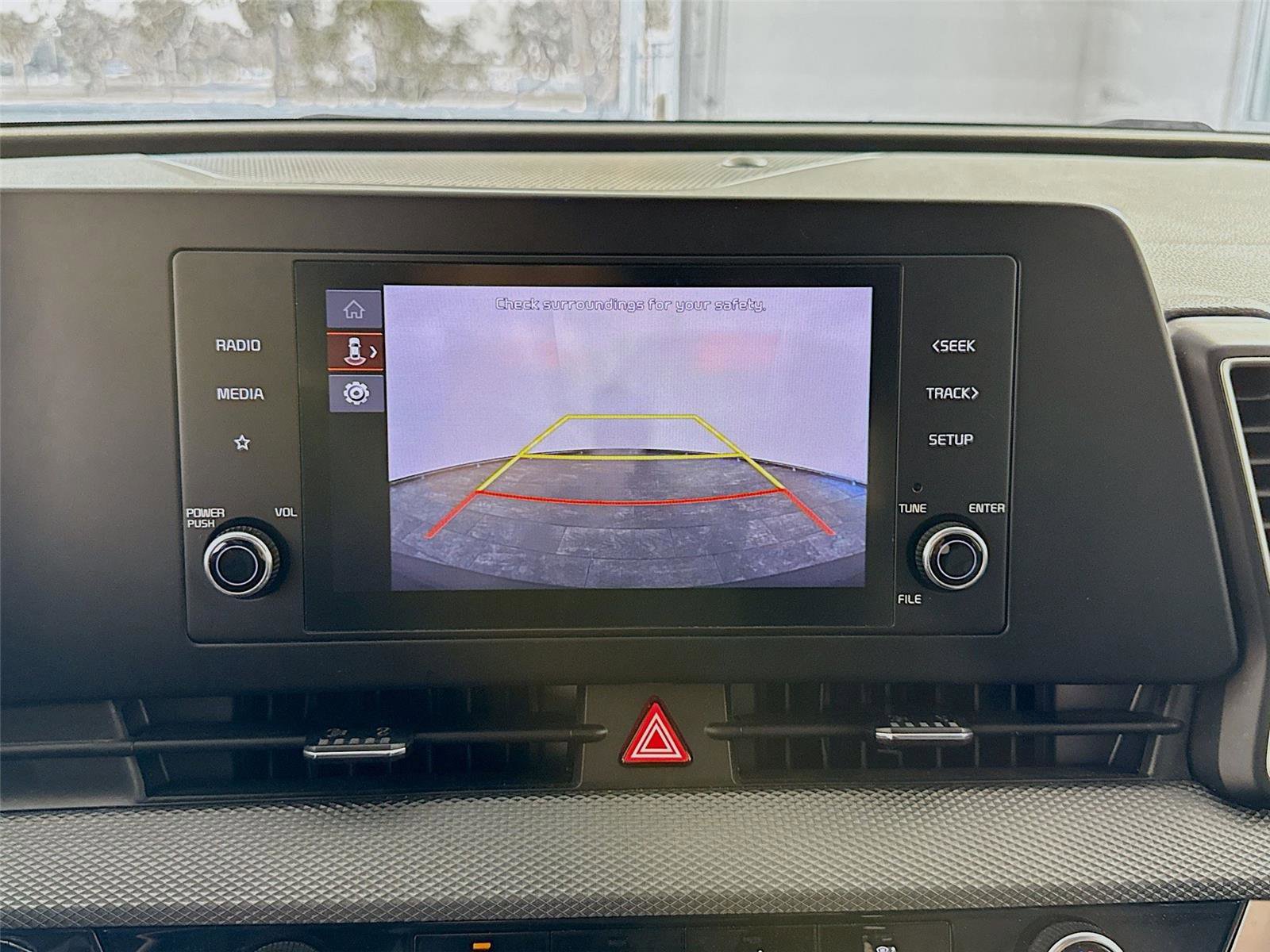 Used 2024 Kia Sportage LX image 10