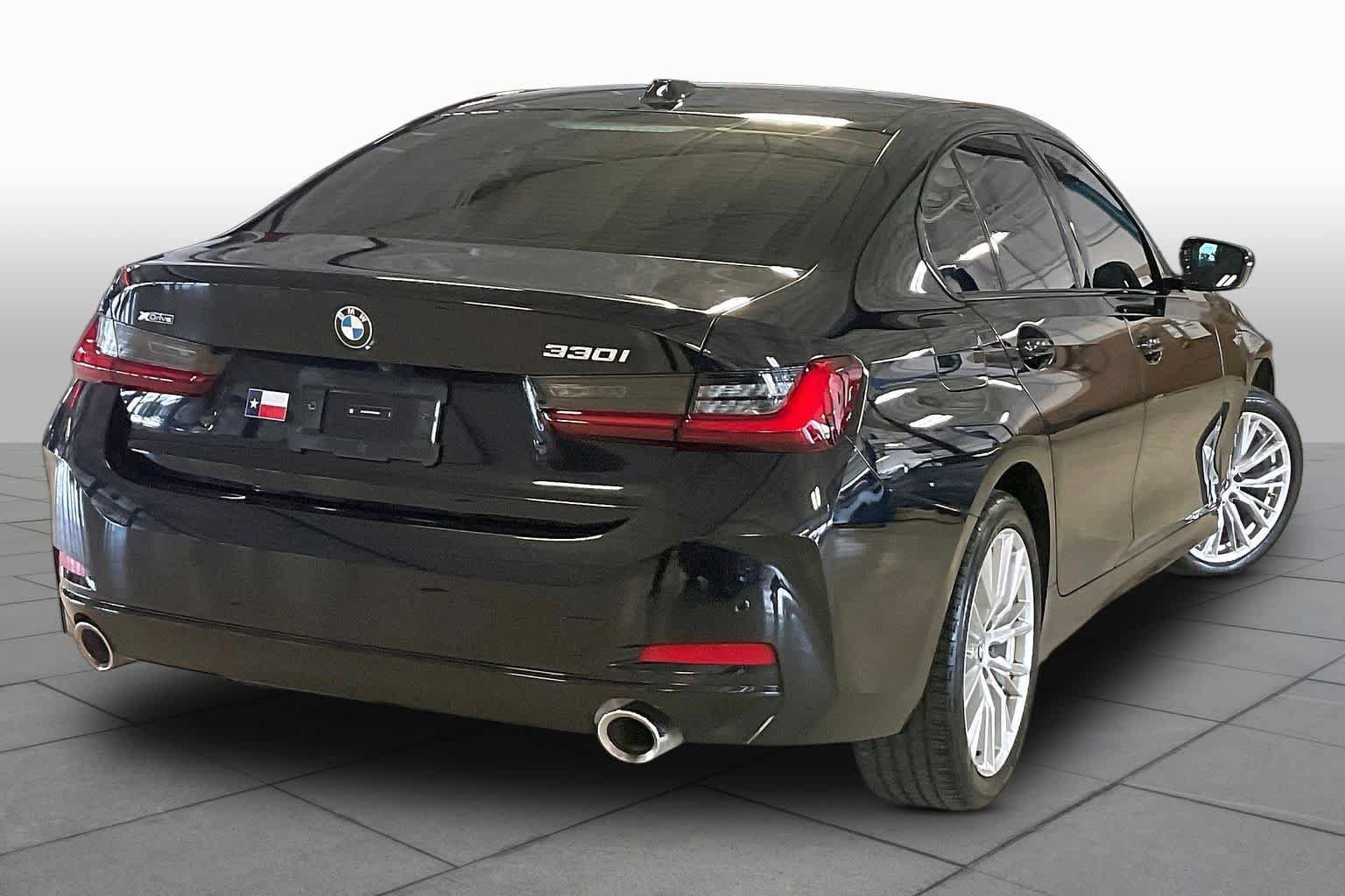 Certified 2023 BMW 330i xDrive Sedan w/ Premium Package AWD/4WD image 12