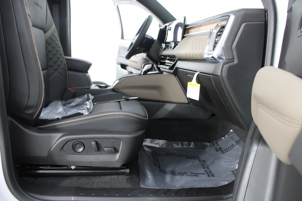 New 2026 GMC Canyon Denali AWD/4WD image 21