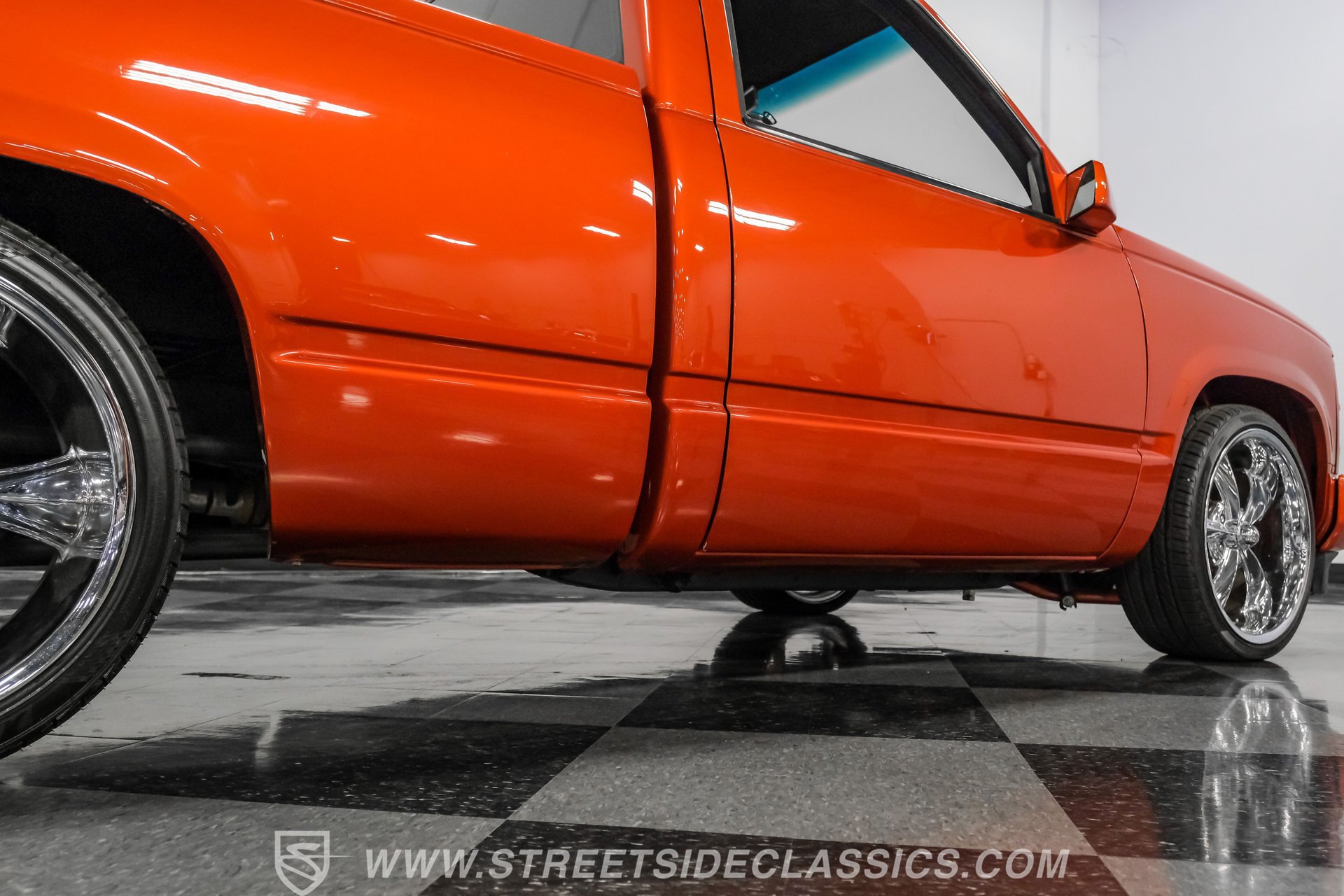 Used 1992 Chevrolet Silverado 1500 2WD Regular Cab image 28