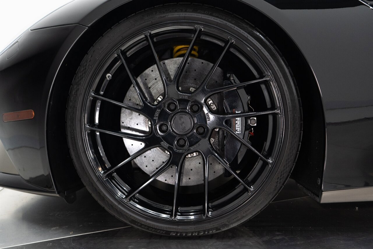 Used 2014 Ferrari F12 Berlinetta RWD image 98