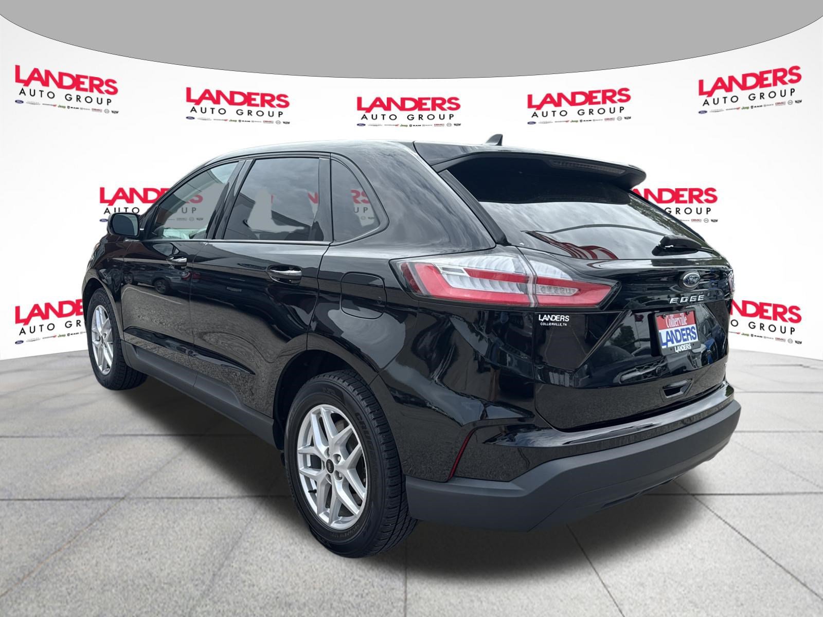Used 2023 Ford Edge SE AWD/4WD image 5