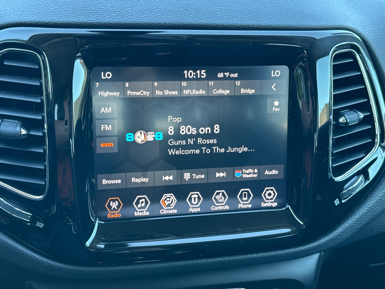 Used 2019 Jeep Compass Limited FWD image 27