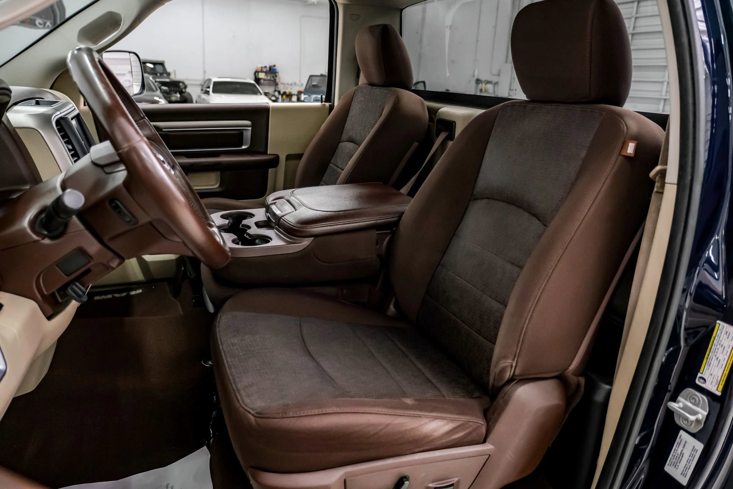 Used 2014 RAM 1500 Lone Star image 32