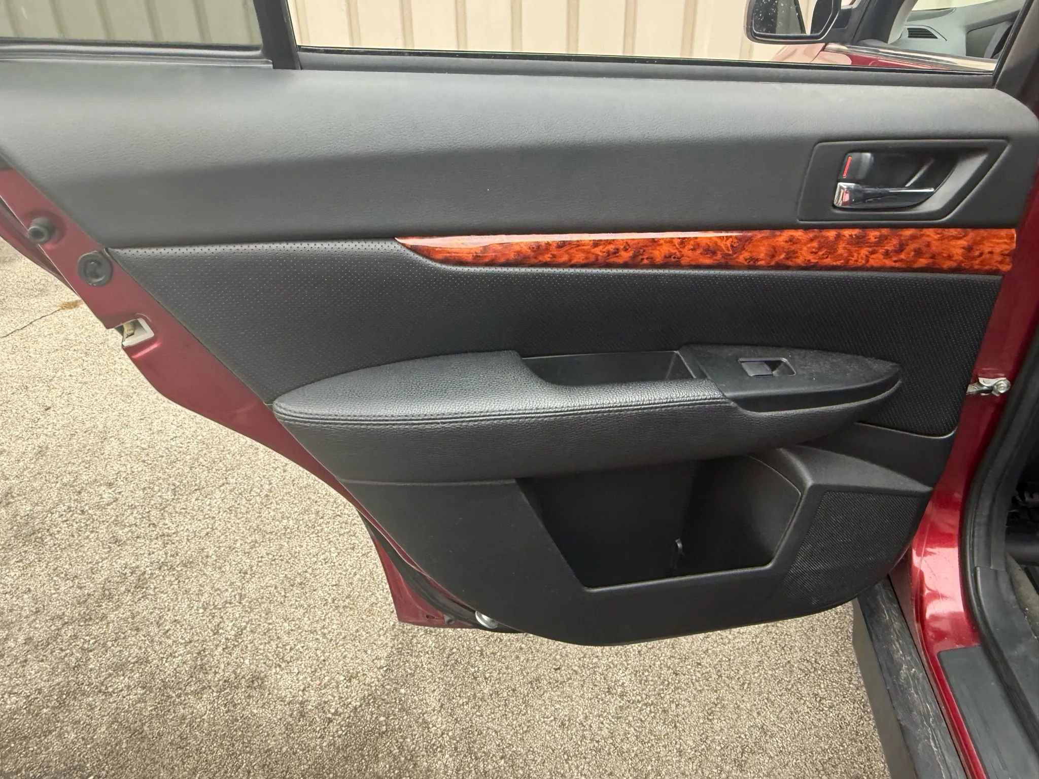 Used 2012 Subaru Outback 2.5i Limited w/ Moonroof Pkg image 19