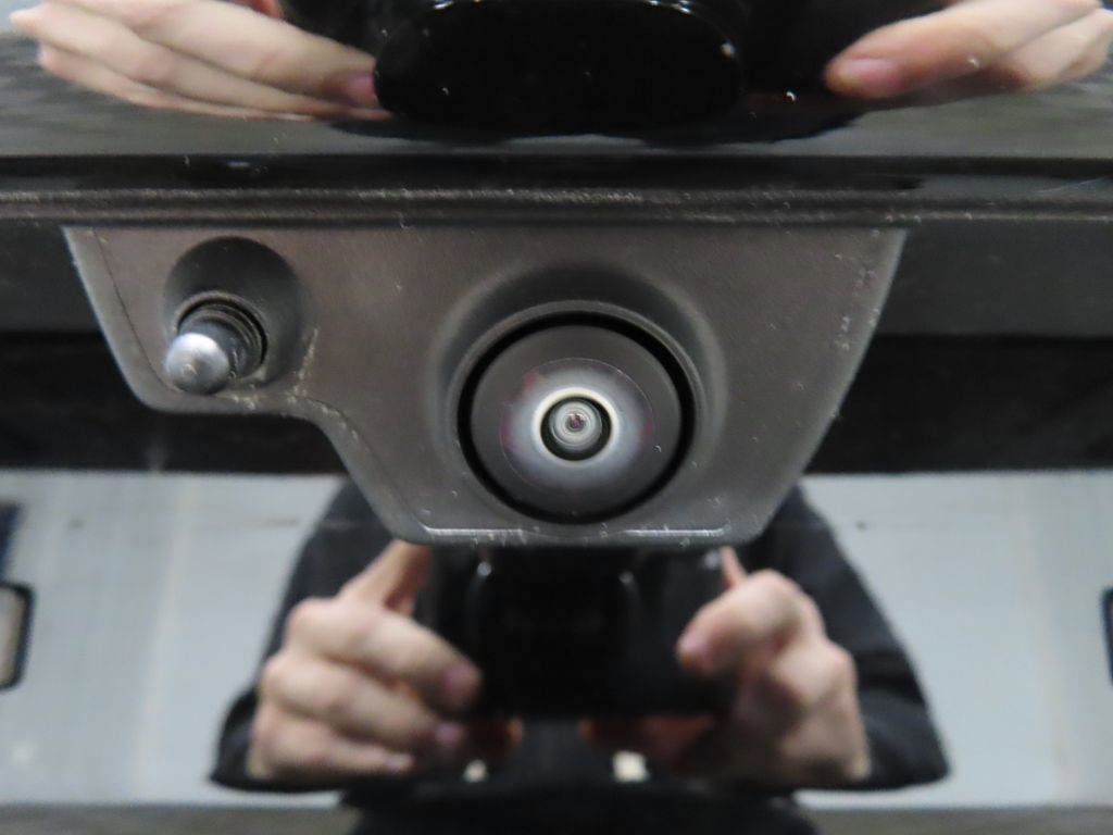 Used 2025 GMC Yukon Denali w/ Sun & Power Step Package image 36